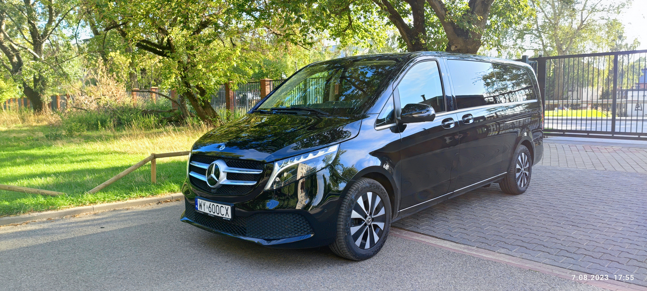 Zdjęcie na okładce dla Bus VIP Travel – Wynajem Busów i Transport Osób Warszawa